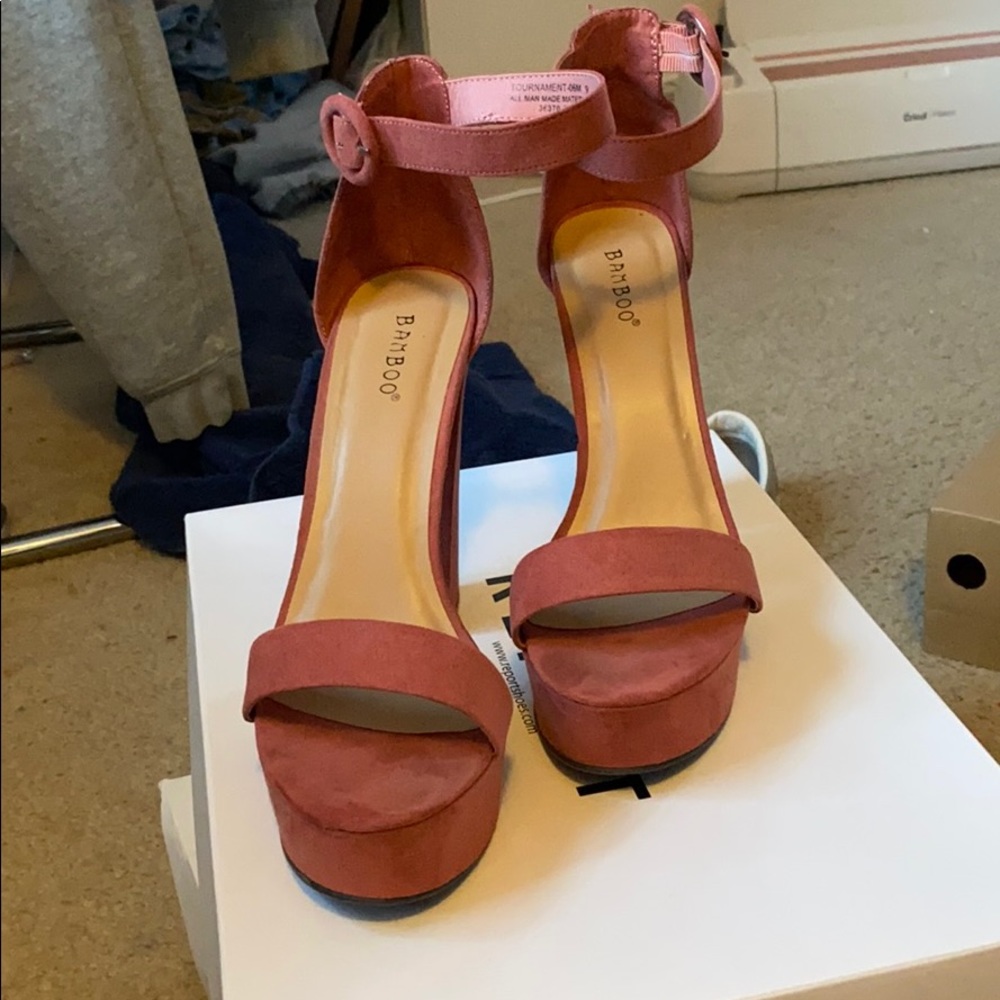 Mauve heels